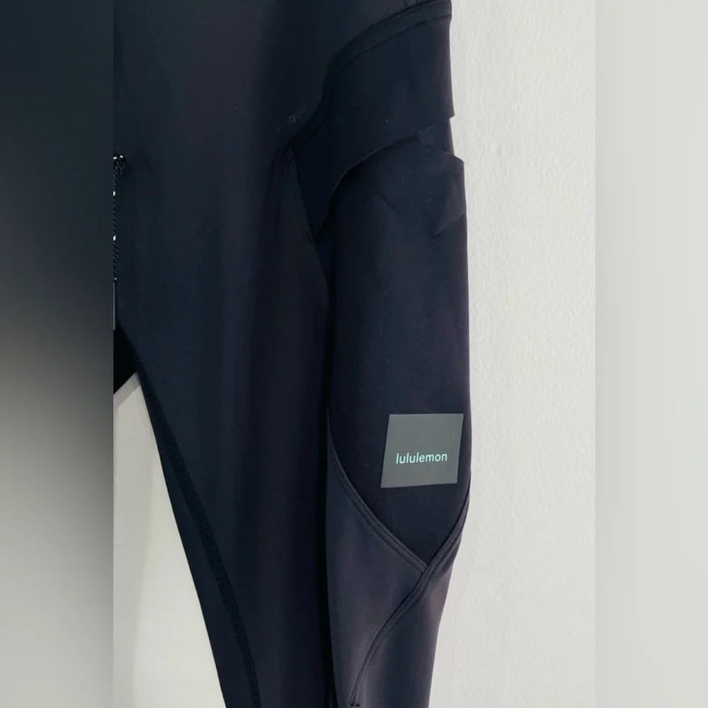 Lululemon Black Cargo Super-High-Rise Hiking Tight 25" Leggings Size 6 - Picture 7 of 12